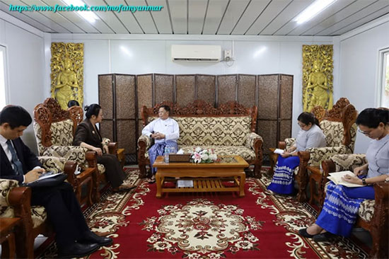 ပြည်ထောင်စုသမ္မတမြန်မာနိုင်ငံ၊ ဒုတိယဝန်ကြီးချုပ်နှင့် နိုင်ငံခြားရေးဝန်ကြီးဌာန၊ ပြည်ထောင်စုဝန်ကြီး ဦးသန်းဆွေက မြန်မာနိုင်ငံဆိုင်ရာ တရုတ်ပြည်သူ့သမ္မတနိုင်ငံ သံအမတ်ကြီး မစ္စ မာကျားကို လက်ခံတွေ့ဆုံ