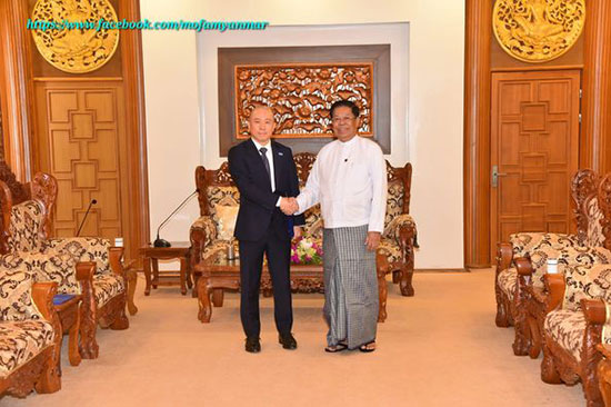 ဒုတိယဝန်ကြီးချုပ်နှင့် နိုင်ငံခြားရေးဝန်ကြီးဌာန၊ ပြည်ထောင်စုဝန်ကြီး ဦးသန်းဆွေထံ အပြည်ပြည်ဆိုင်ရာ ရွှေ့ပြောင်းသွားလာရေးအဖွဲ့၏ မြန်မာနိုင်ငံဆိုင်ရာအကြီးအကဲMr. Daihei Mochizuki က ခန့်အပ်လွှာ လာရောက်ပေးအပ်