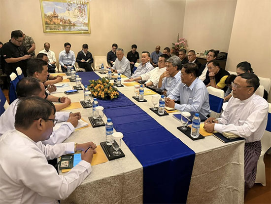 ဒုတိယဝန်ကြီးချုပ်နှင့် နိုင်ငံခြားရေးဝန်ကြီးဌာန၊ ပြည်ထောင်စုဝန်ကြီးကမြန်မာနိုင်ငံသို့ ရောက်ရှိနေသည့် အာဆီယံဥက္ကဋ္ဌ မလေးရှား နိုင်ငံခြားရေးဝန်ကြီးနှင့် ထိုင်း နိုင်ငံခြားရေးဝန်ကြီးတို့နှင့်အတူ ငလျင်ဘေး ကယ်ဆယ်ထူထောင်ရေးဆောင်ရွက်နေကြသည့် အမျိုးသားသဘာဝဘေးအန္တ