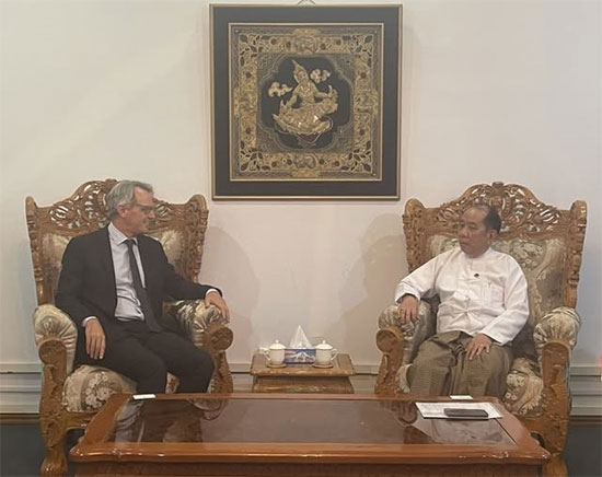 နိုင်ငံခြားရေးဝန်ကြီးဌာန၊ အမြဲတမ်းအတွင်းဝန် ဦးဟောက်ခန့်ဆုမ်းက မြန်မာနိုင်ငံဆိုင်ရာ ကုလသမဂ္ဂယာယီဌာနေညှိနှိုင်းရေးမှူး/လူသားချင်းစာနာ ထောက်ထားမှုဆိုင်ရာ ယာယီညှိနှိုင်းရေးမှူးနှင့် ကုလသမဂ္ဂ ကမ္ဘာ့စားနပ်ရိက္ခာအစီအစဉ် (WFP) ၏ မြန်မာနိုင်ငံဆိုင်ရာဌာနေကိုယ်စားလှယ်ဖြစ်သူ Mr. Michael Dunford အား လက်ခံတွေ့ဆုံ (၁၄-၈-၂၀၂၅ ရက်၊ နေပြည်တော်)