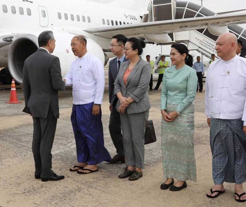 ဗဟိုကော်မတီ၊ နိုင်ငံရေးဗျူရိုအဖွဲ့ဝင်နှင့် နိုင်ငံခြားရေးဝန်ကြီး နေပြည်တော်မှ ပြန်လည်ထွက်ခွာ